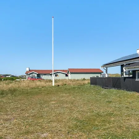 Nyaraló Ralf - 300m From The Sea In Nw Jutland By Interhome Løkken